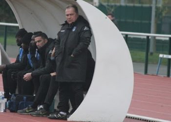 CIK : Un technicien français sur le banc de touche