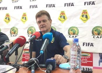Journées FIFA : le Sélectionneur du Syli national Didier Six publie une liste de 23 joueurs