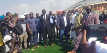 Ligue Pro de Guinée : trois terrains du pays à gazons synthétiques, c’est un geste de la Fondation KPC pour l’humanitaire
