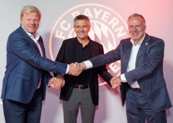 Bayern : Kahn va succéder à Rummenigge (off.)