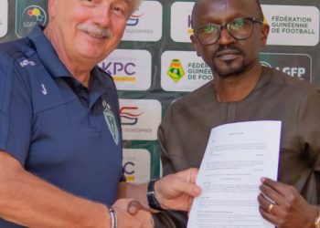 Ligue 1 Guicopres: L’aventure entre le Hafia Football Club et le coach Casimir JAGIELLO continue