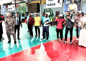 Handball: Le Ministre des Sports Keamou Bogola  Haba préside le coup d&rsquo;envoi du championnat 2025