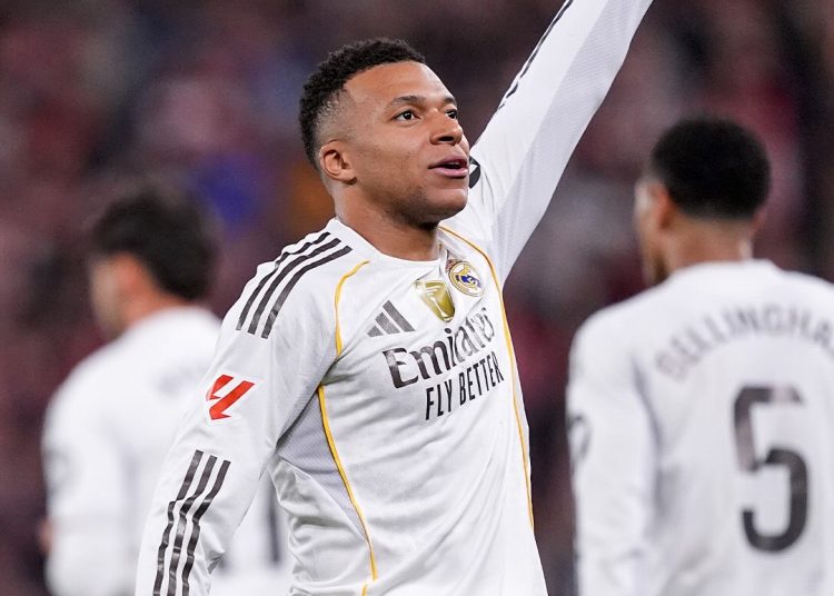 PSG: le club envoi un message officiel à Kylian Mbappé